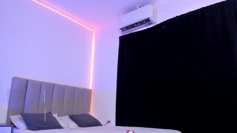 Snapshot of alison_miller9 chatting on December 30, 9:16 am Alison online show from December 30, 9:16 am