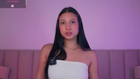 Snapshot of alison_miller9 chatting on September 19, 2:57 am Alison online show from September 19, 2:57 am