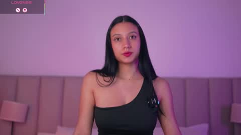 Snapshot of alison_miller9 chatting on September 24, 2:37 am Alison online show from September 24, 2:37 am