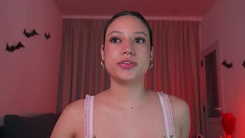 Snapshot of alison_miller9 chatting on October 28, 10:41 am Alison online show from October 28, 10:41 am