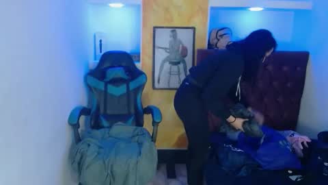 Snapshot of alison_moon7 chatting on September 24, 11:24 am ALISON MOON online show from September 24, 11:24 am