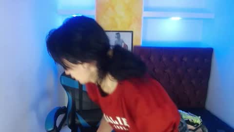 Snapshot of alison_moon7 chatting on October 1, 11:16 am ALISON MOON online show from October 1, 11:16 am