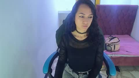 Snapshot of alison_moon7 chatting on October 21, 11:44 am ALISON MOON online show from October 21, 11:44 am