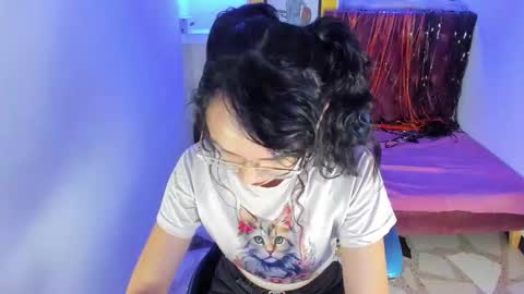 Snapshot of alison_moon7 chatting on October 27, 1:48 pm ALISON MOON online show from October 27, 1:48 pm