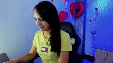 Snapshot of alison_moon7 chatting on February 17, 12:45 pm ALISON MOON online show from February 17, 12:45 pm