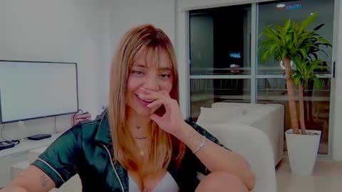 Alison diaz online show from December 19, 2:34 am