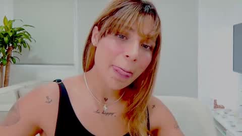Alison diaz online show from January 24, 10:30 pm