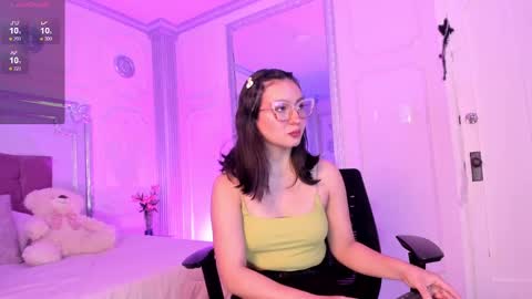 Snapshot of alisonfishert chatting on October 17, 1:03 pm Alison Fishert online show from October 17, 1:03 pm