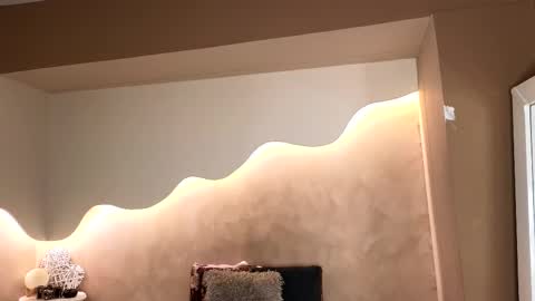 Ali  online show from November 27, 12:18 pm