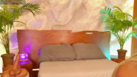 Alison Moon  online show from May 9, 11:32 pm