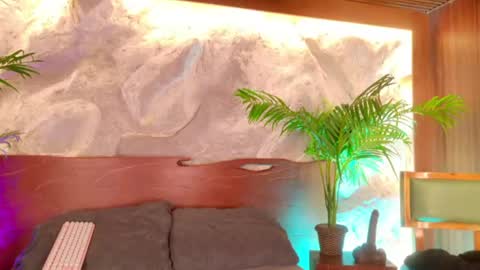 Alison Moon  online show from August 1, 11:25 pm