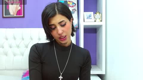 Snapshot of aliss_diiaz chatting on February 8, 12:17 am aliss_diiaz online show from February 8, 12:17 am
