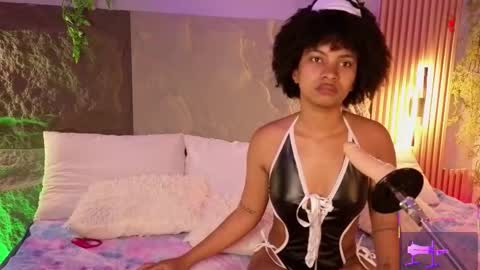 Snapshot of alissa_cute1 chatting on January 11, 8:14 pm Mia online show from January 11, 8:14 pm