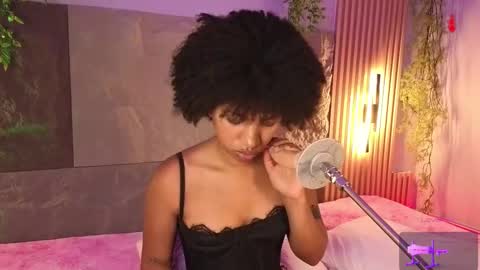 Snapshot of alissa_cute1 chatting on January 19, 2:48 am Mia online show from January 19, 2:48 am