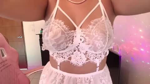 Alissa online show from September 25, 2:10 pm