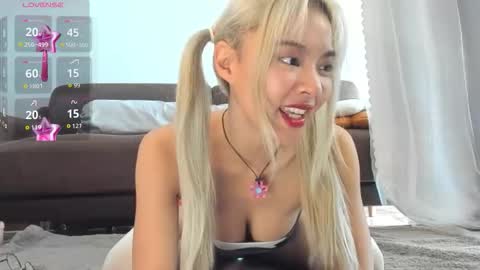 Snapshot of alissa_skyy chatting on February 24, 2:09 am Alissa Sky online show from February 24, 2:09 am