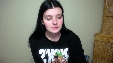 Alissa online show from December 3, 4:06 pm