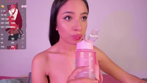 Snapshot of alissarose_ chatting on October 20, 11:05 pm Mara Isabel online show from October 20, 11:05 pm