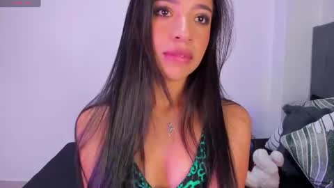 alissarose_1 online show from June 20, 12:36 am