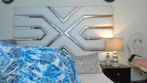 alissbluumm online show from June 16, 1:25 pm