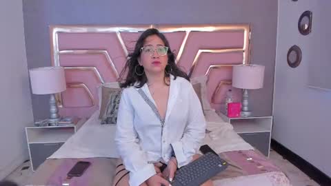 alissbluumm online show from June 24, 11:53 am