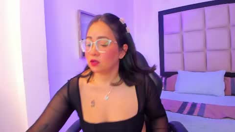 alissbluumm online show from July 1, 12:45 am