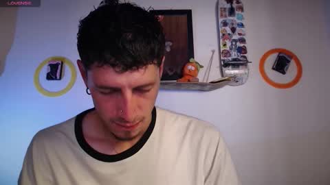 Snapshot of alisseandjamess chatting on October 13, 7:36 pm Jamesss online show from October 13, 7:36 pm