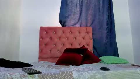 alisson0002 online show from June 14, 7:05 pm
