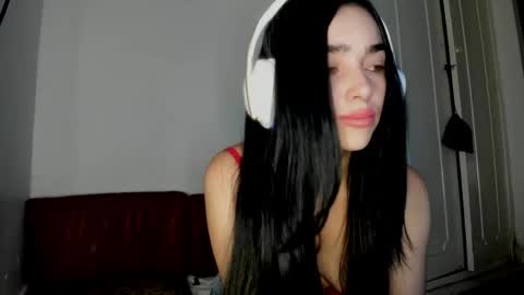 Snapshot of alisson369_ chatting on April 21, 8:20 am Alisson369 online show from April 21, 8:20 am