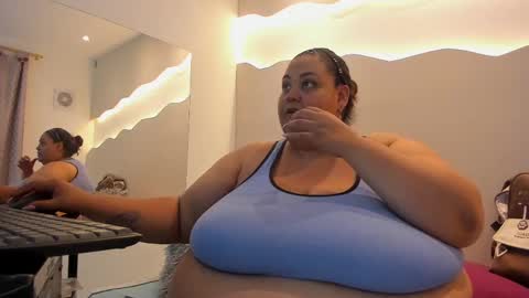 Snapshot of alisson_am chatting on October 6, 3:09 pm Alisson online show from October 6, 3:09 pm