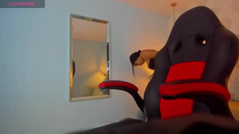 Snapshot of alisson_barker chatting on October 14, 12:17 pm ALISSON online show from October 14, 12:17 pm