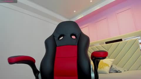 Snapshot of alisson_barker chatting on November 1, 12:18 pm ALISSON online show from November 1, 12:18 pm