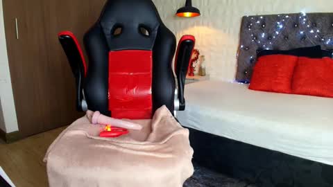 alisson dl online show from January 5, 5:38 pm