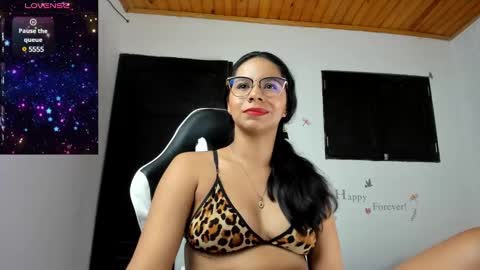 Alisson hoffman05 online show from January 3, 11:55 pm