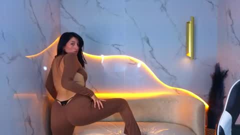 Snapshot of alisson_tx_ chatting on May 20, 8:37 pm alisson_tx_ online show from May 20, 8:37 pm