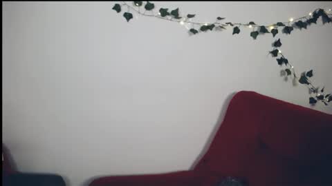 Alissonamore online show from December 19, 2:01 am