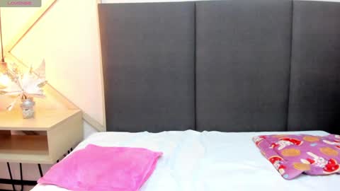 alissonmartin online show from December 26, 3:20 pm