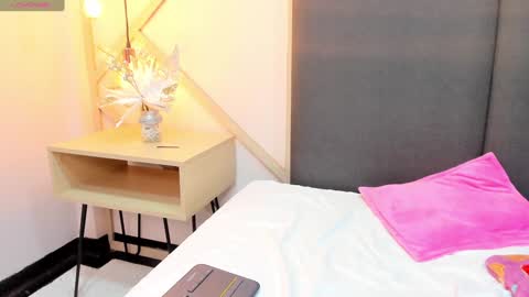 alissonmartin online show from December 28, 3:04 pm