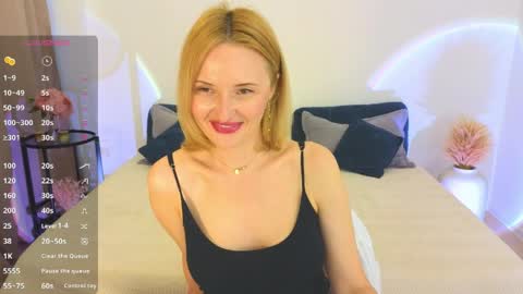 alisssarose online show from May 30, 3:31 pm