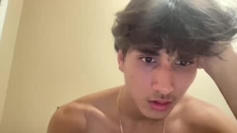 Snapshot of alivo24 chatting on December 12, 2:59 am alivo24 online show from December 12, 2:59 am