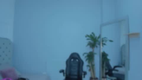 alix_18 online show from September 16, 11:11 am