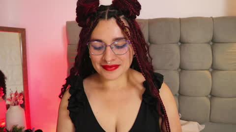 Alix online show from December 30, 8:04 pm