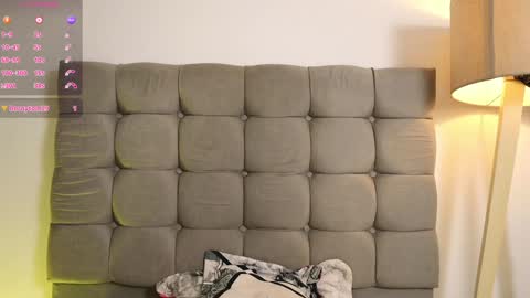 Alix online show from February 6, 11:37 pm