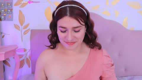 Snapshot of alix_bay chatting on November 10, 8:08 pm Alix online show from November 10, 8:08 pm