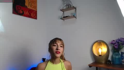 alix_kitty_ online show from July 4, 12:06 am