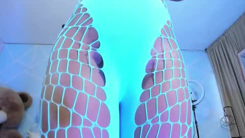 alix noa online show from February 6, 11:24 am