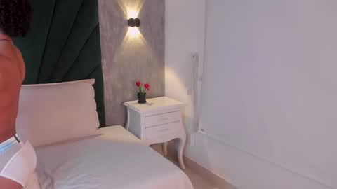  Alexis Etereo  online show from March 25, 8:15 pm