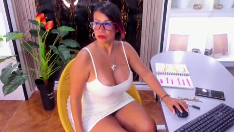 Alix online show from January 18, 2:47 am