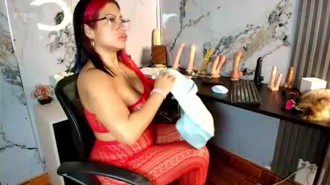 Snapshot of alixlong chatting on February 13, 3:13 am Alix online show from February 13, 3:13 am