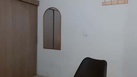 alix online show from November 15, 3:08 pm